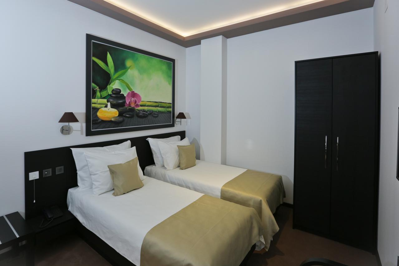 Garni Hotel Zen Free Parking นิส ภายนอก รูปภาพ