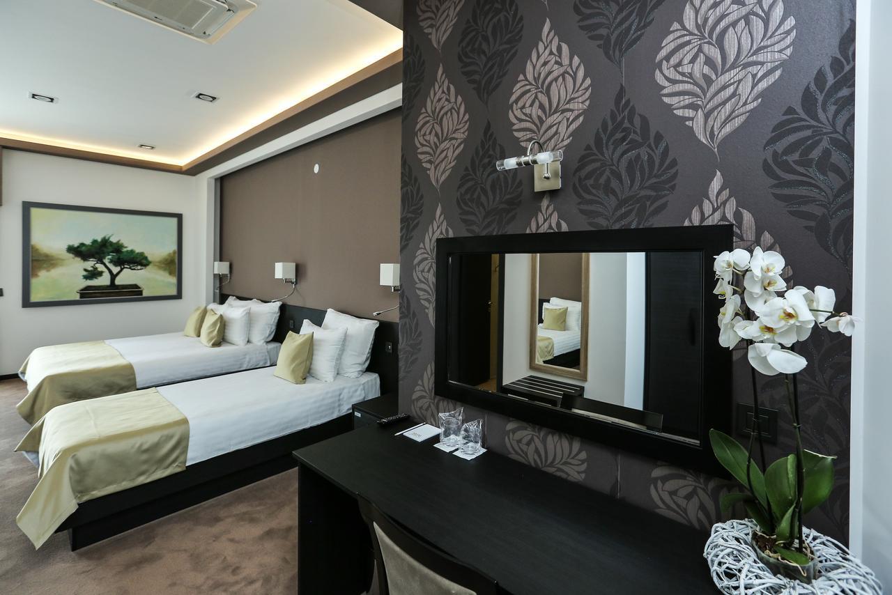 Garni Hotel Zen Free Parking นิส ภายนอก รูปภาพ